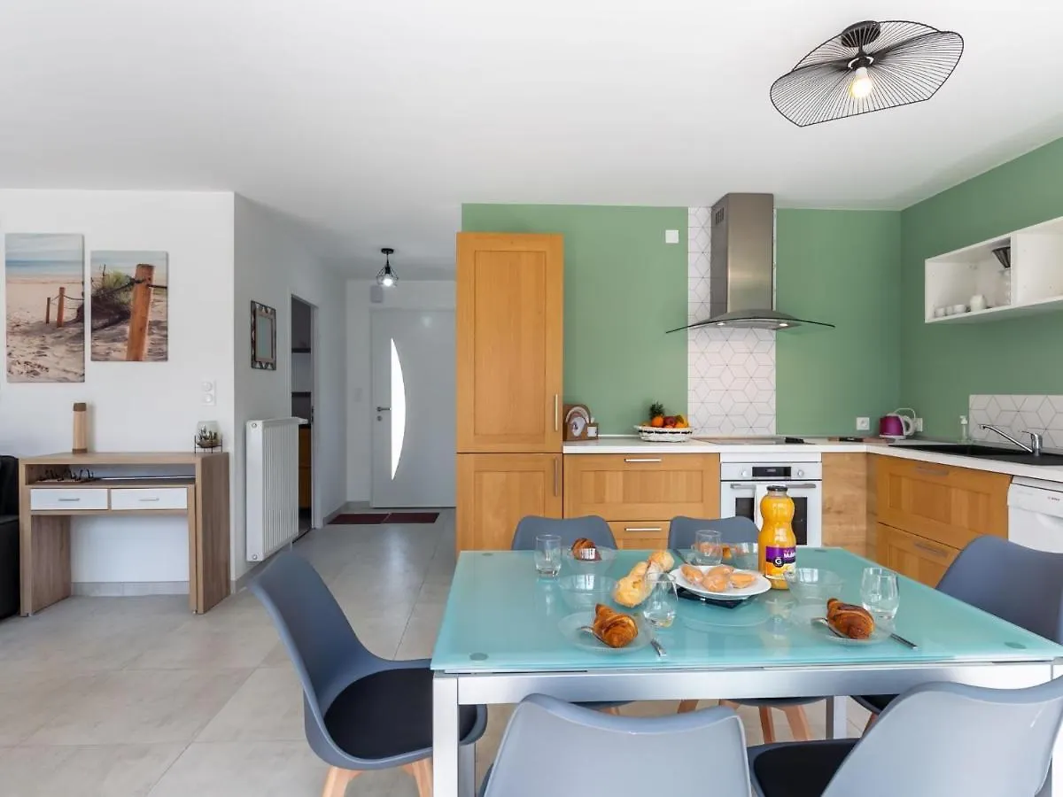 Holiday Home Palet Breton By Interhome Locquirec